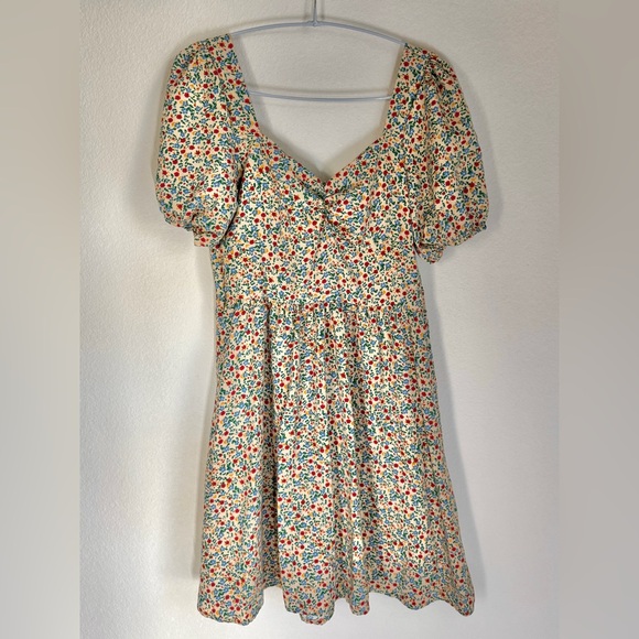 Urban Outfitters Daisy Street Floral puff sleeve Mini Dress - Picture 2 of 5